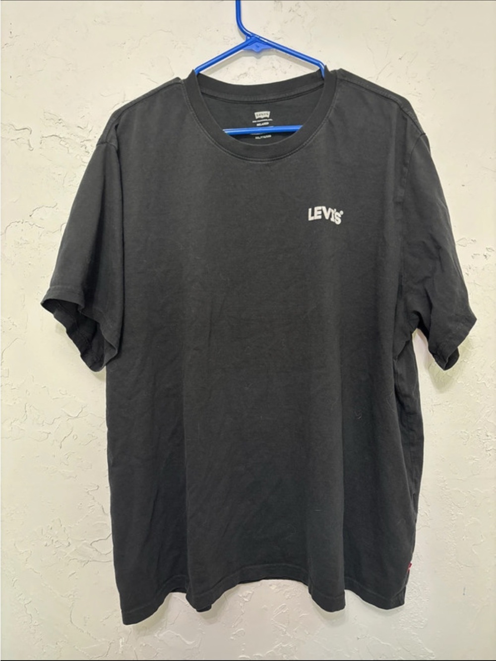 Men’s Levi’s Black Graphic Tee